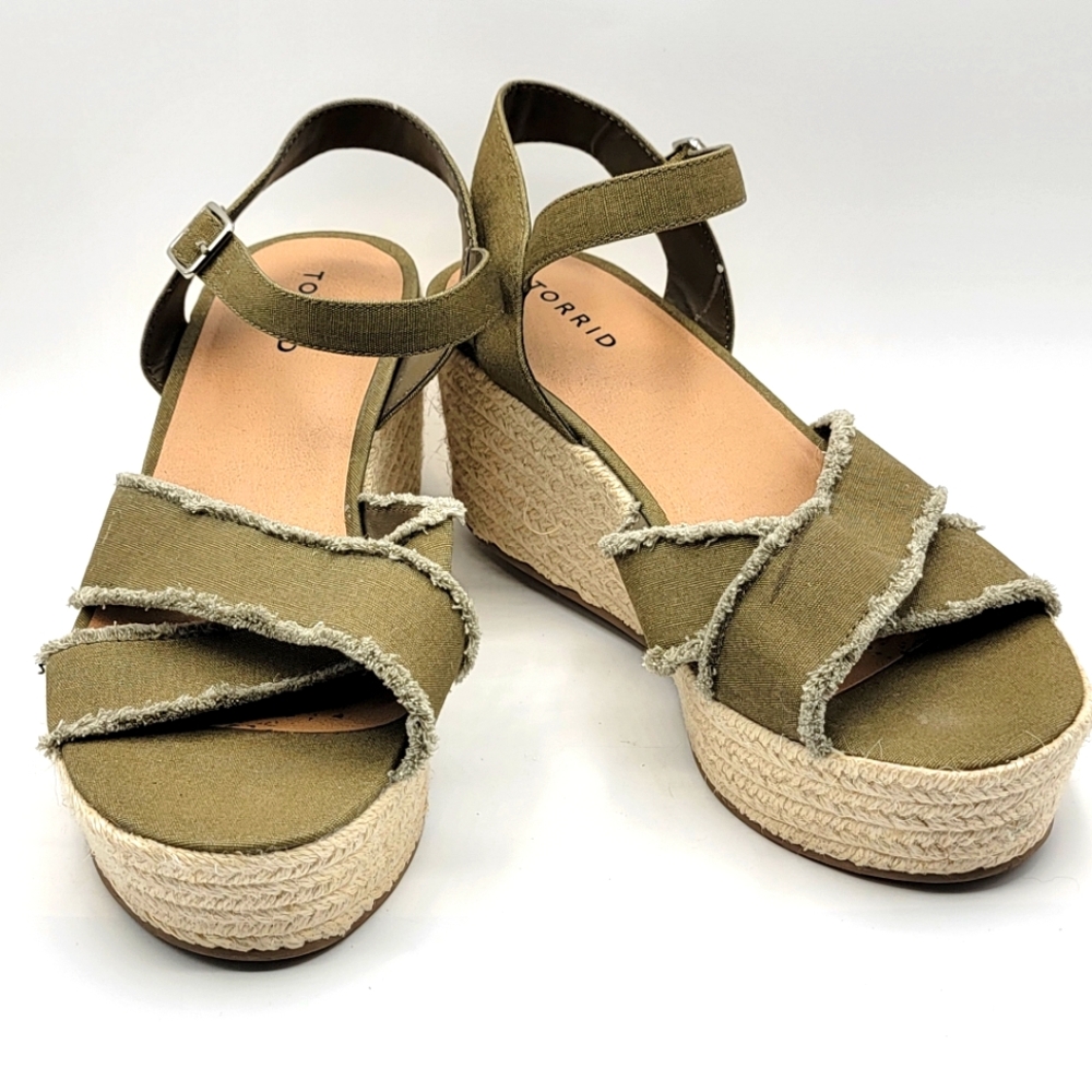 Torrid Olive Green Espadrille Wedge‎ Sandals SIZE 10.5 WW. #1471
